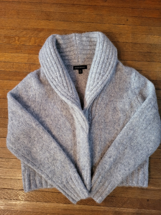 Banana Republic Sweaters - Banana Republic Heather Gray Shawl-Collar Knit Cardigan